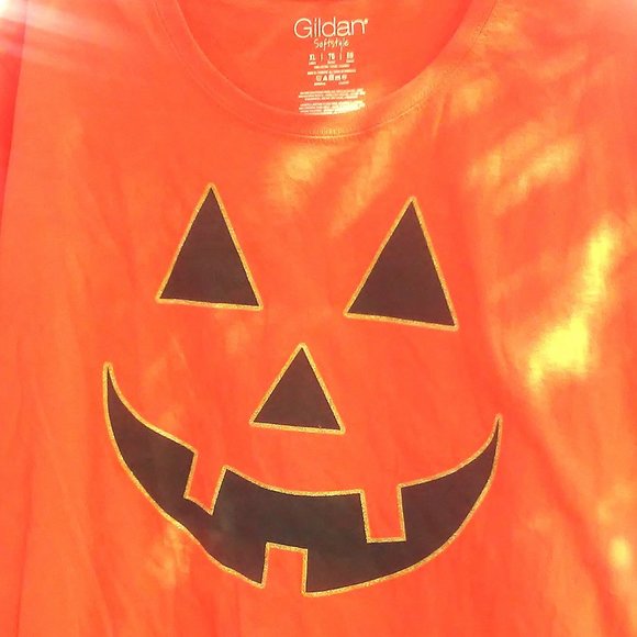 XL Lady Orange w/ face T-Shirt - Picture 2 of 8